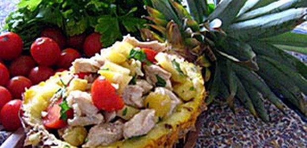Salada no Abacaxi