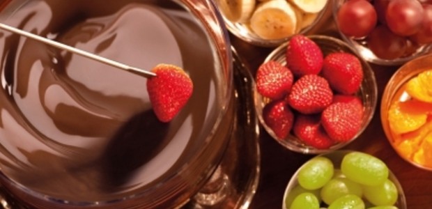 Fondue de Chocolate com Frutas
