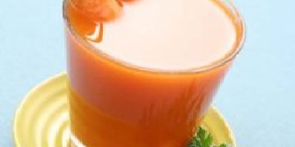 Suco de Cenoura com Salsinha