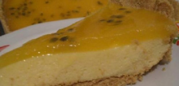 Cheesecake de Maracujá Caseiro